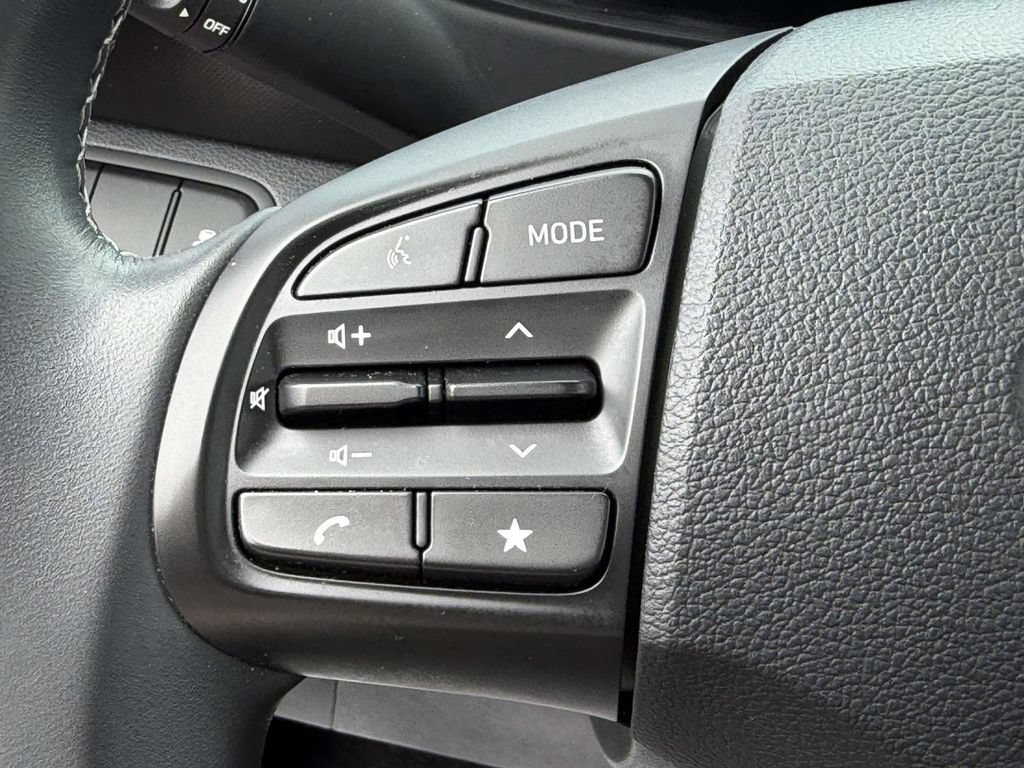 Certified 2023 Hyundai Venue SEL w/ Cargo Package FWD image 22