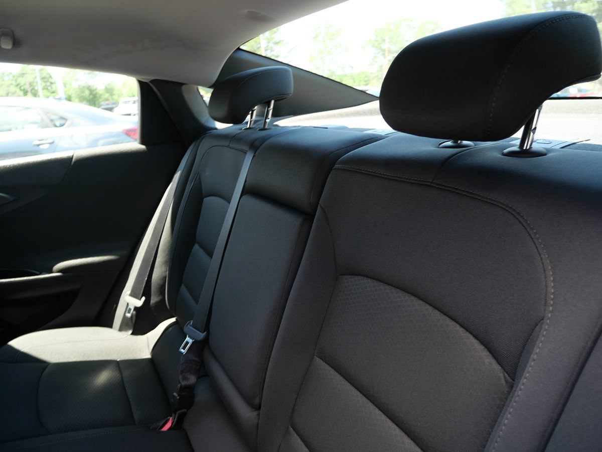 Used 2016 Chevrolet Malibu LT w/ Driver Confidence Package FWD image 25