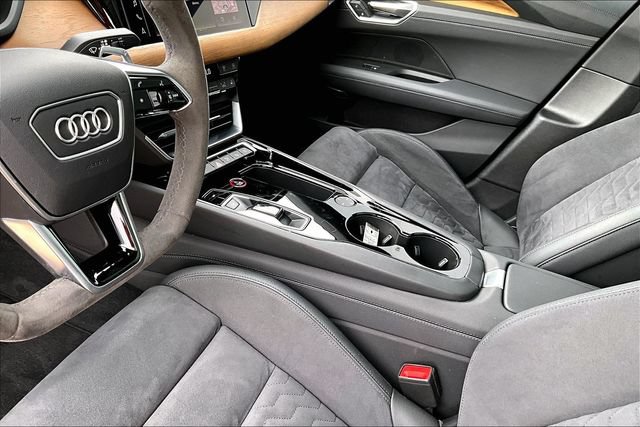 Used 2023 Audi e-tron GT Prestige w/ Prestige Package AWD/4WD image 13