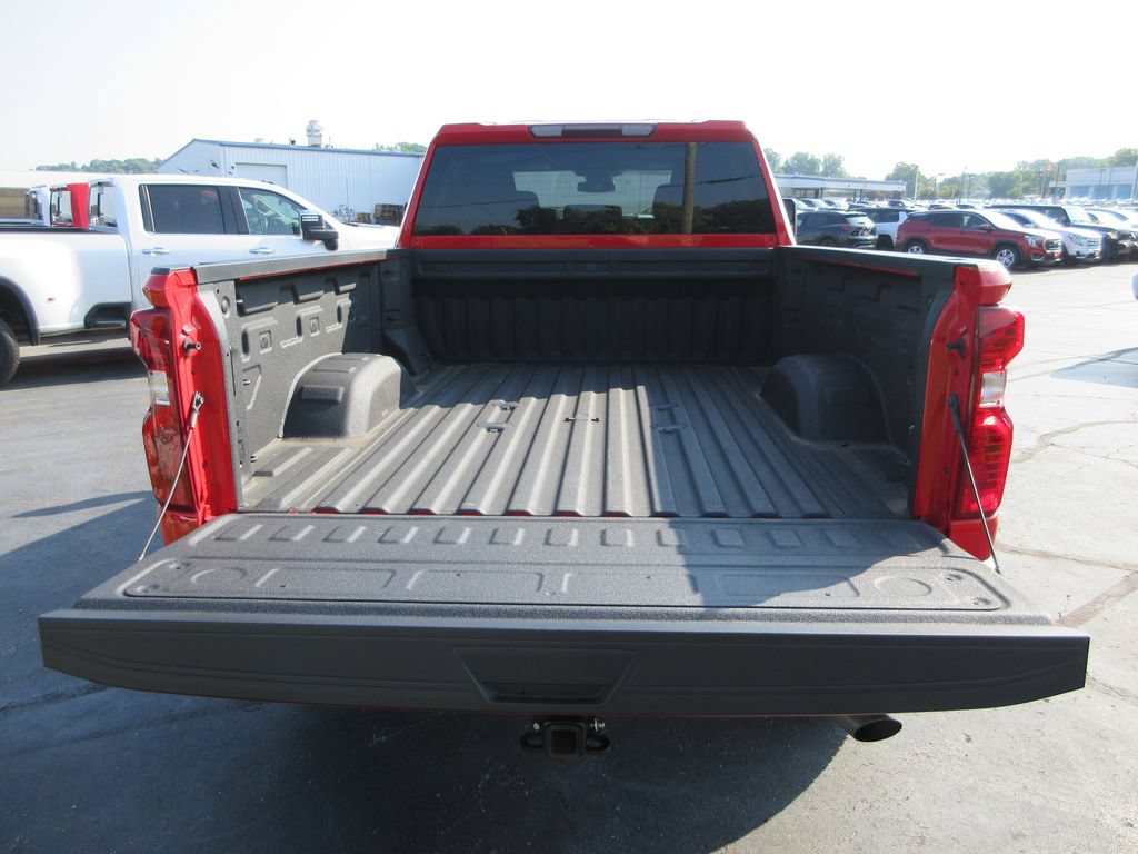 Certified 2025 Chevrolet Silverado 2500 Custom w/ Custom Value Package AWD/4WD image 8