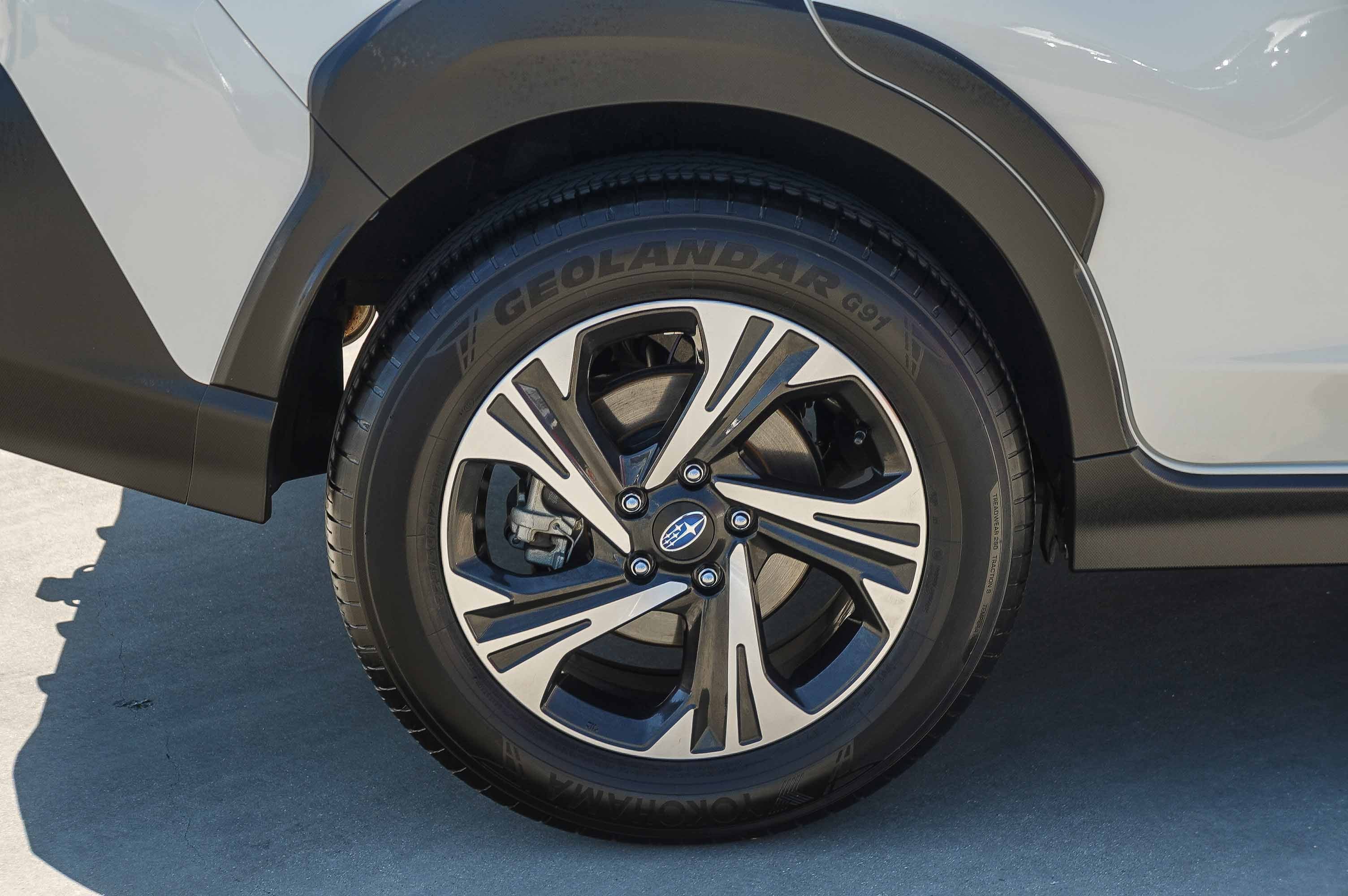 Used 2024 Subaru Crosstrek 2.0i Premium AWD/4WD image 13