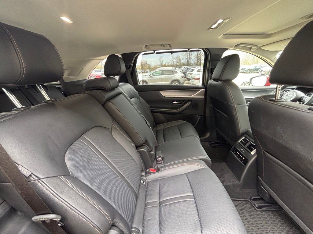 Certified 2025 MAZDA CX-90 3.3 Turbo w/ Preferred Package image 13