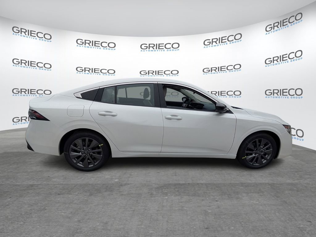 New 2026 Nissan Sentra SL w/ Floor Mat Package FWD image 8