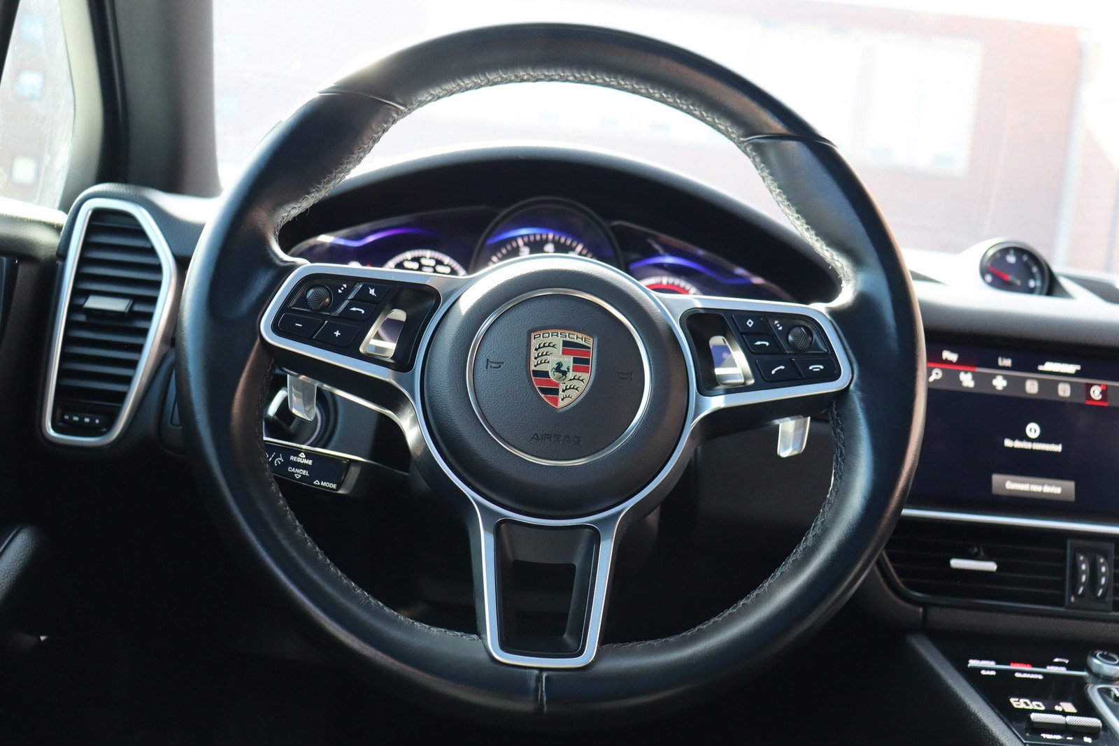 Used 2023 Porsche Cayenne Platinum Edition AWD/4WD image 24