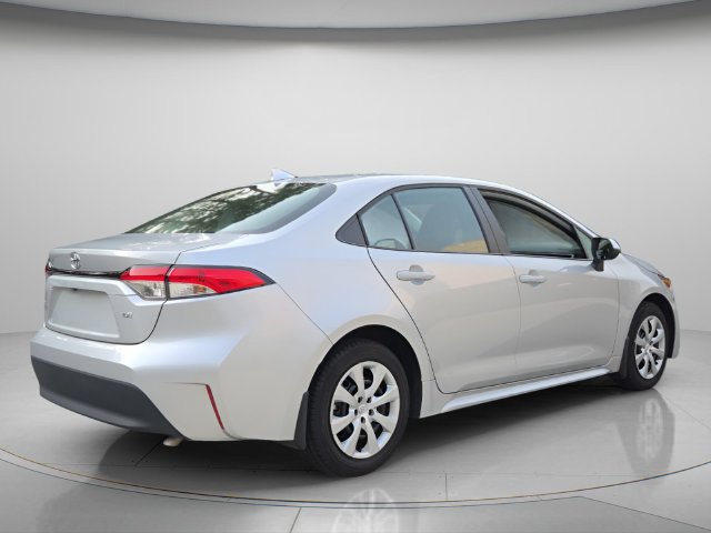 Used 2026 Toyota Corolla LE FWD image 7