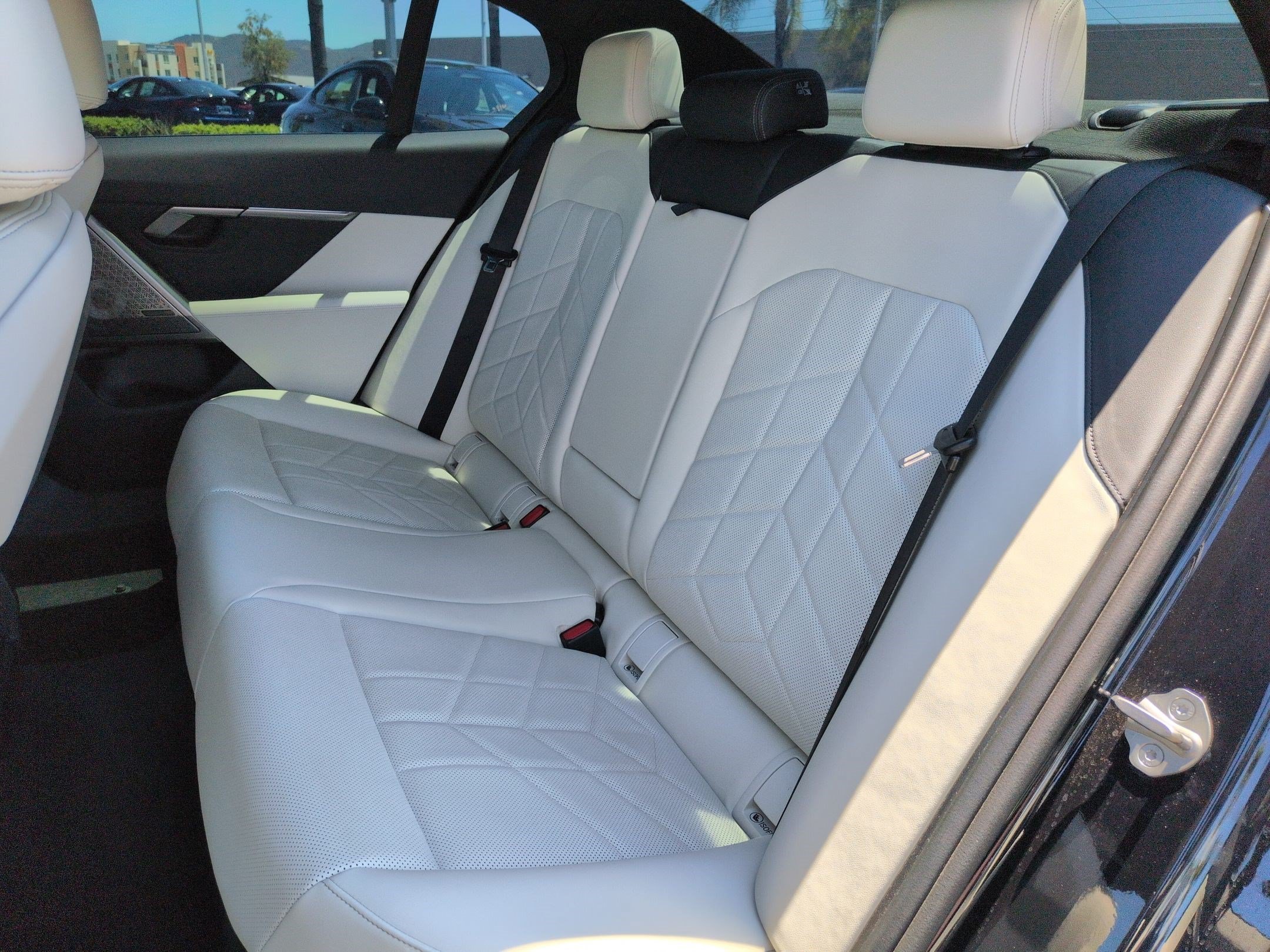 Certified 2024 BMW i5 M60 w/ Premium Package AWD/4WD image 31