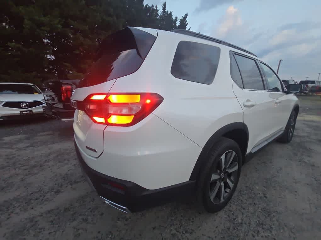 Used 2023 Honda Pilot Touring image 9