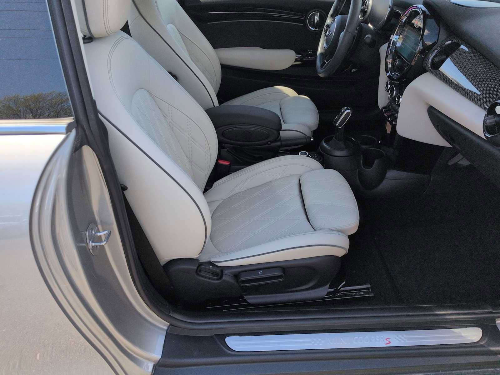 Certified 2024 MINI Cooper S w/ Signature Upholstery Package image 24