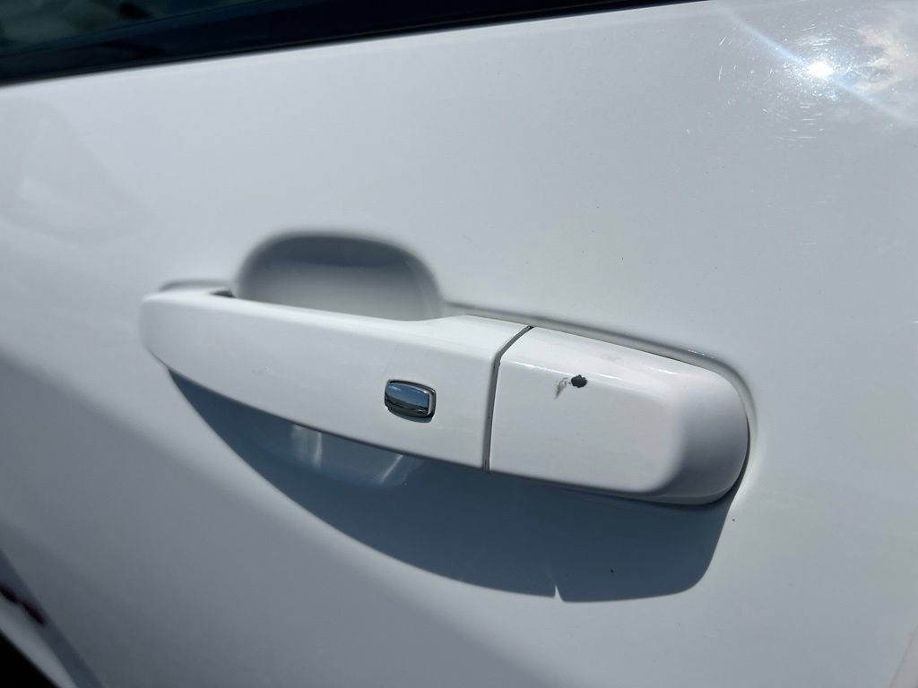 Certified 2022 Chevrolet Equinox RS w/ RS Leather Package FWD image 16