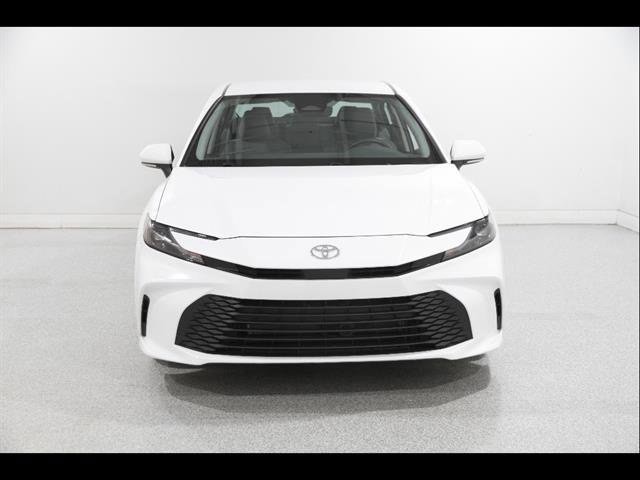Used 2025 Toyota Camry LE w/ Convenience Package FWD image 2