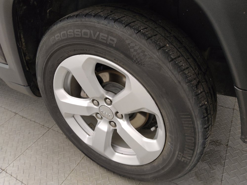 Used 2021 Jeep Compass Latitude w/ Convenience Group FWD image 31