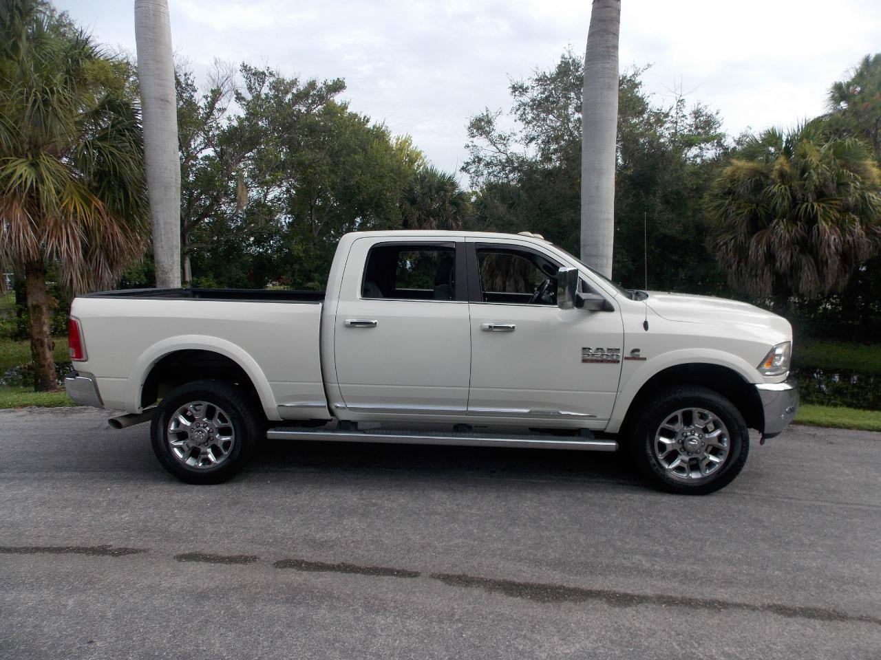 Used 2017 RAM 2500 Limited AWD/4WD image 5
