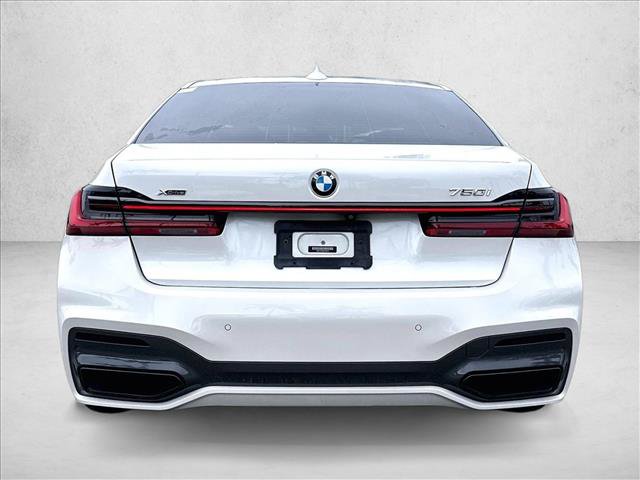 Used 2022 BMW 750i xDrive w/ Executive Package AWD/4WD image 4