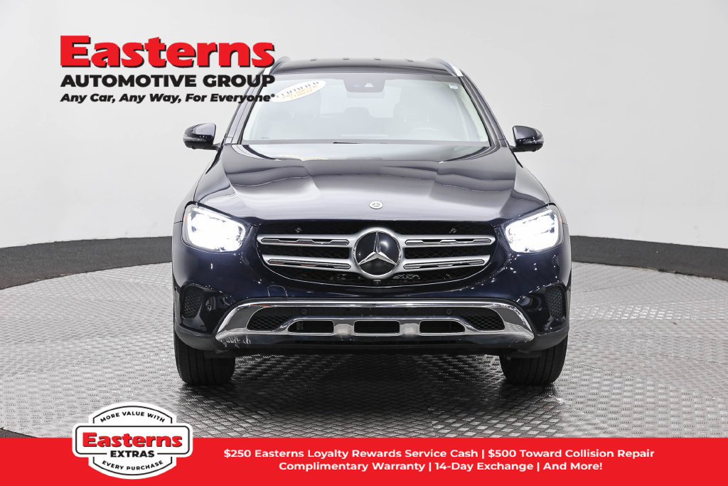 Used 2022 Mercedes-Benz GLC 300 4MATIC image 3