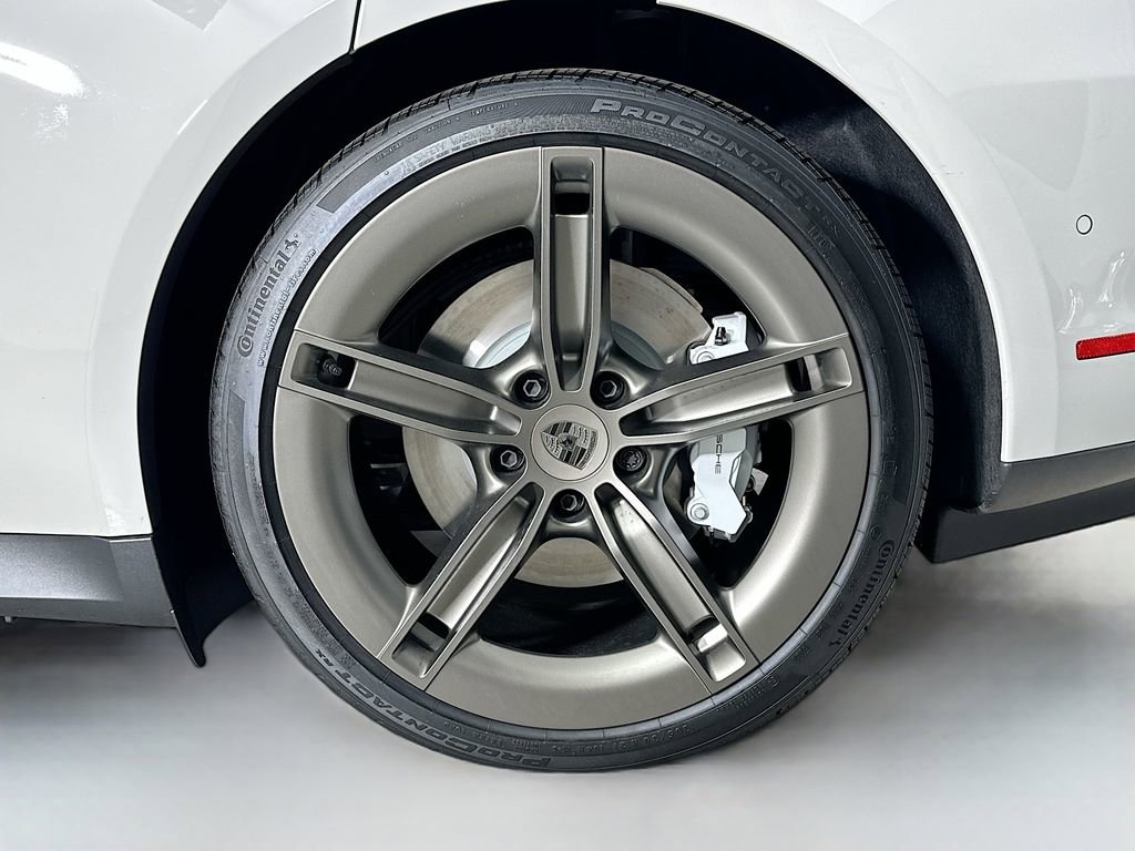 New 2025 Porsche Taycan Turbo image 33