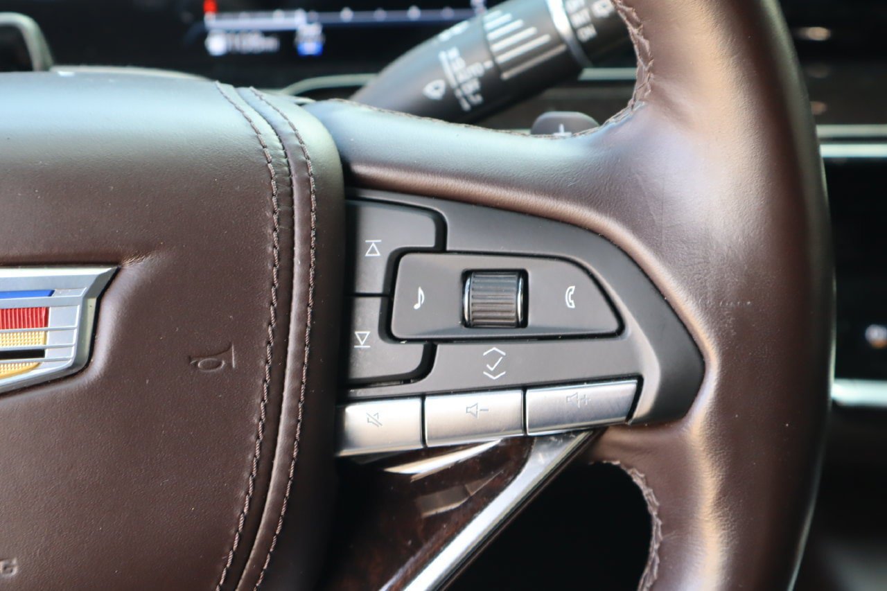 Used 2023 Cadillac Escalade Sport Platinum w/ LPO, Floor Liner Package AWD/4WD image 15