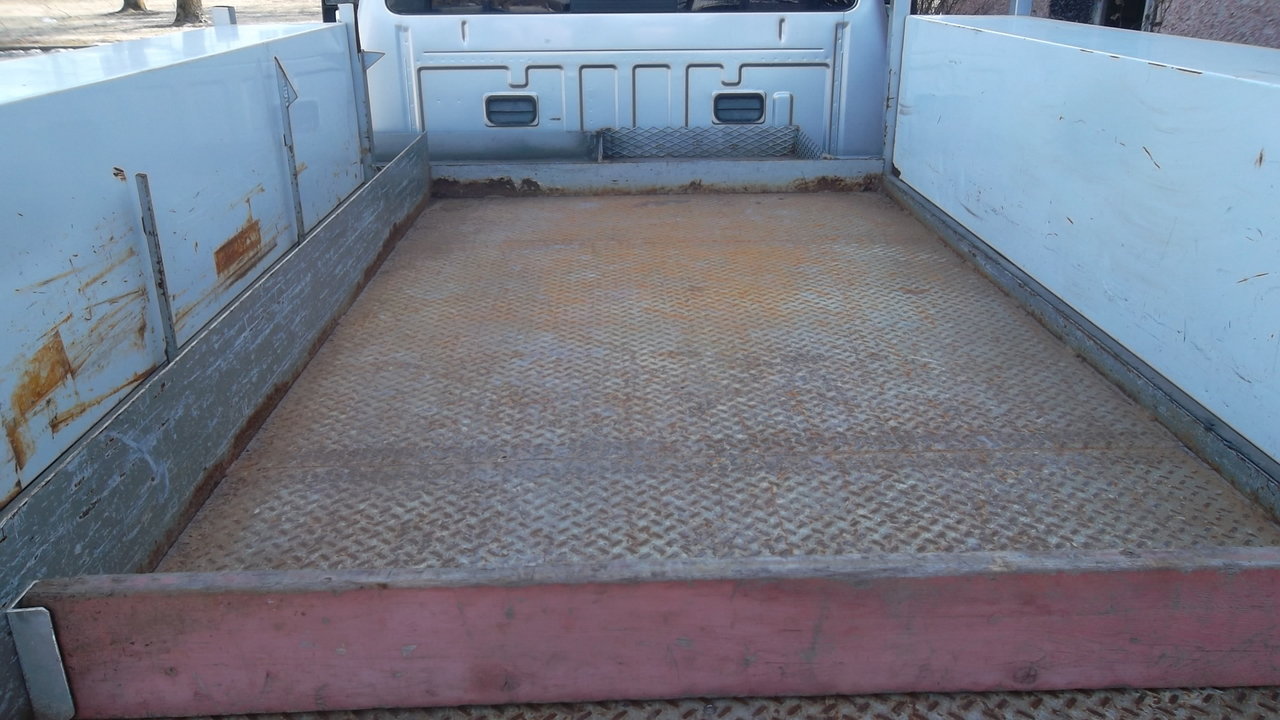 Used 2010 Ford F550 2WD Regular Cab Super Duty image 6