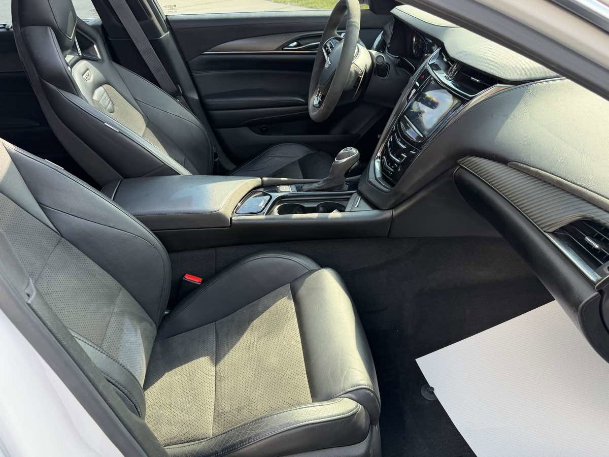 Used 2017 Cadillac CTS V w/ Carbon Black Package RWD image 18