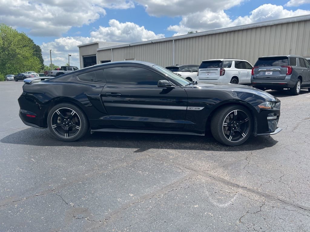 Used 2019 Ford Mustang GT Premium w/ Equipment Group 401A RWD image 2