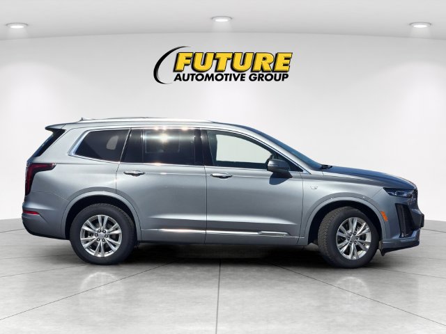 Used 2024 Cadillac XT6 Luxury AWD/4WD image 3