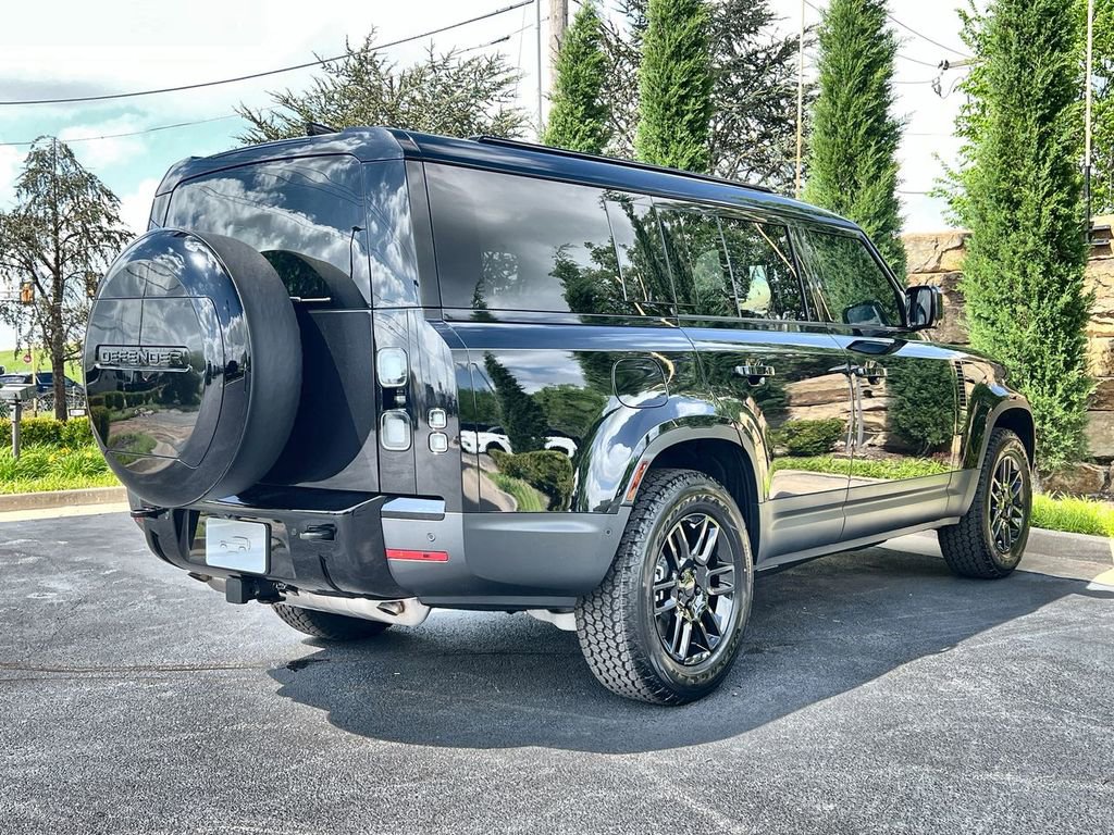 New 2026 Land Rover Defender 130 S image 5