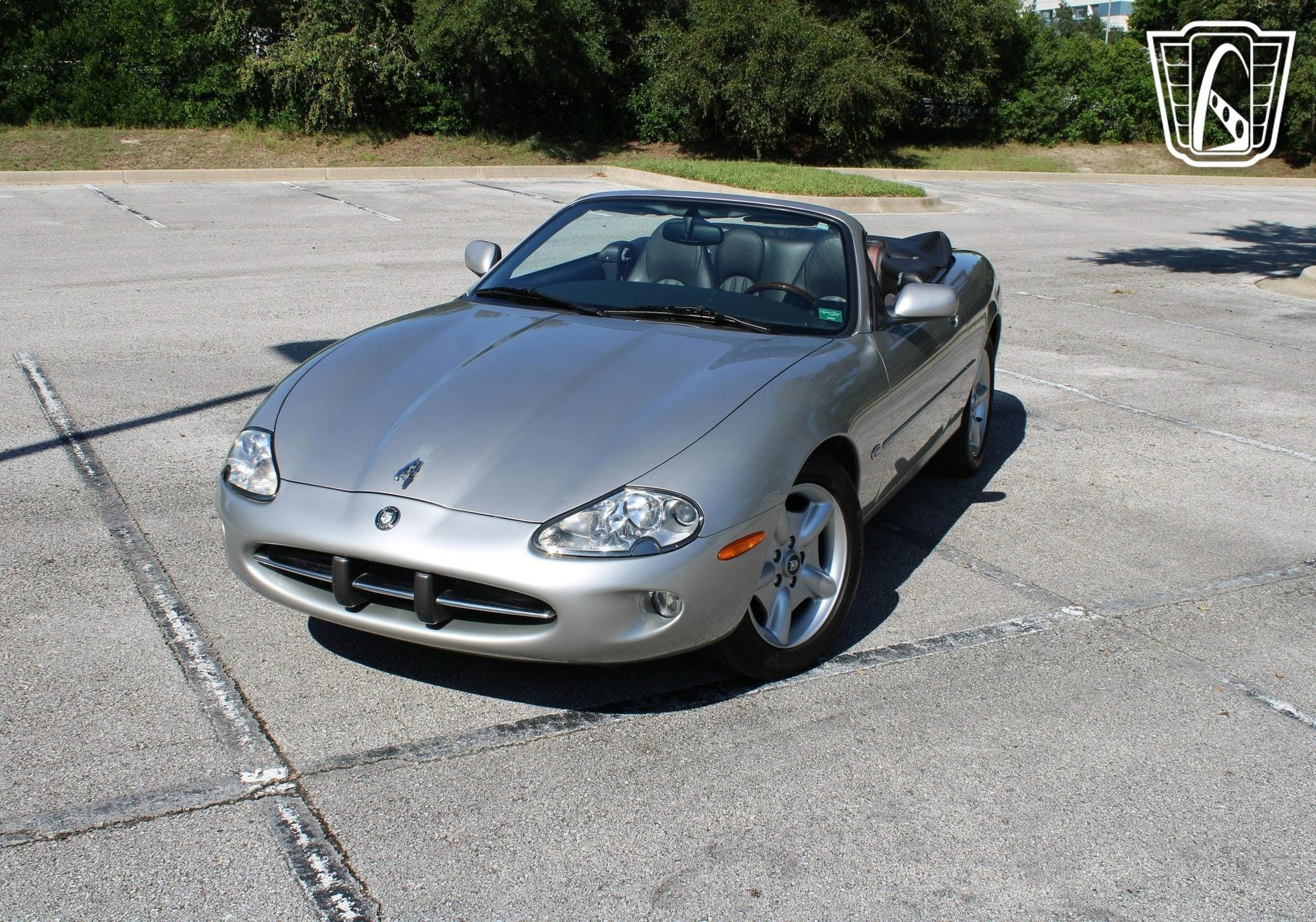 Used 1999 Jaguar XK8 Convertible image 4