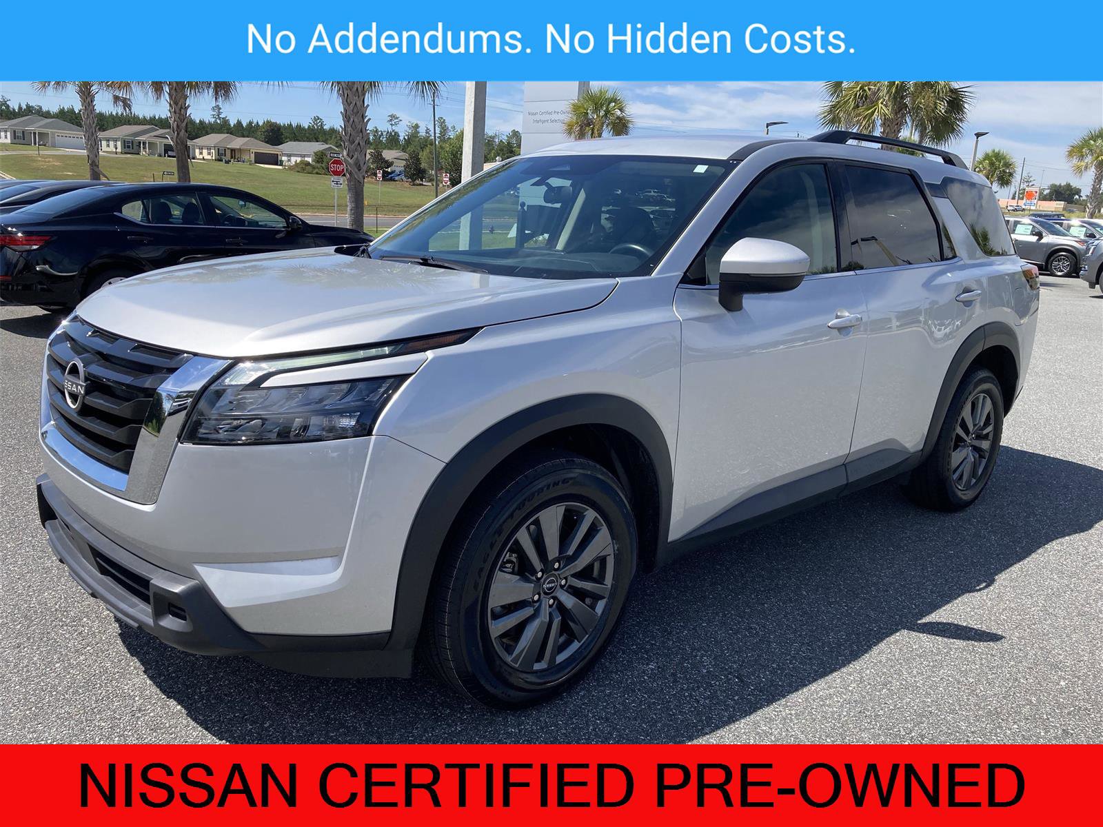 Used 2024 Nissan Pathfinder SV