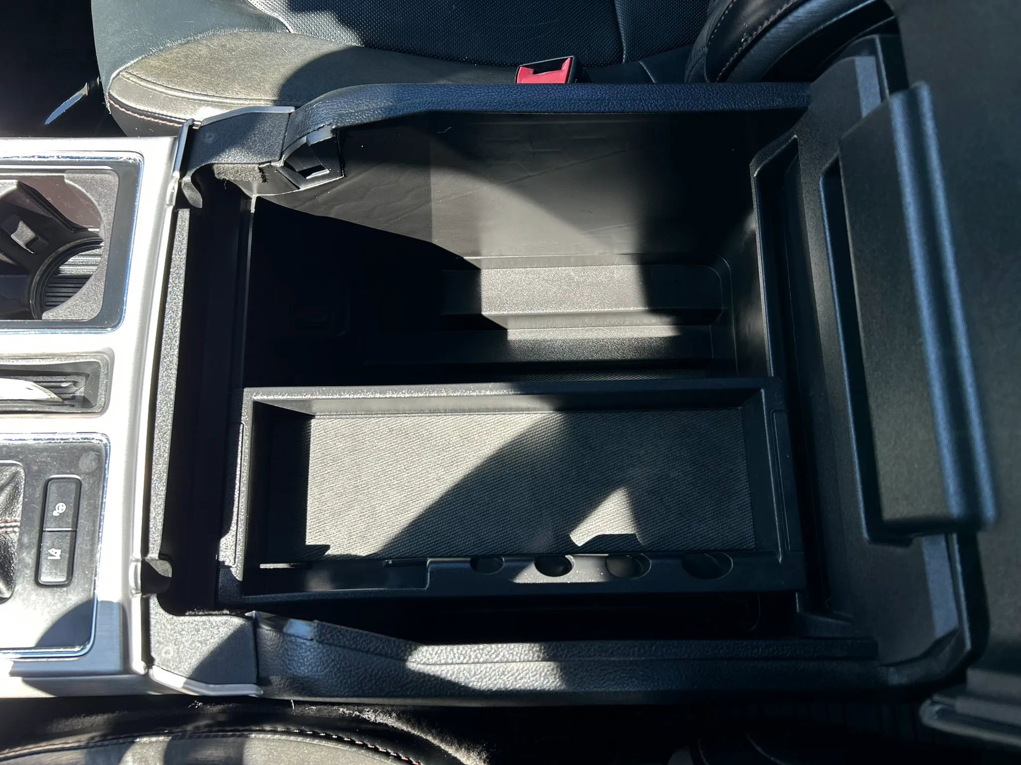 Used 2019 Ford F150 Platinum w/ Equipment Group 701A Luxury image 21