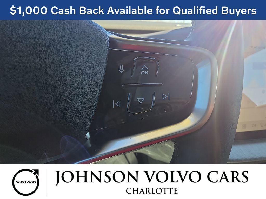 New 2026 Volvo EX30 Cross Country Ultra w/ Protection Package Premier image 18
