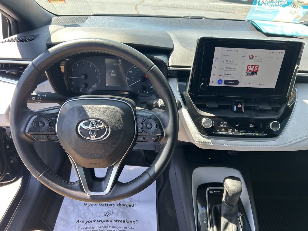 Used 2024 Toyota Corolla SE w/ SE Premium Package image 6