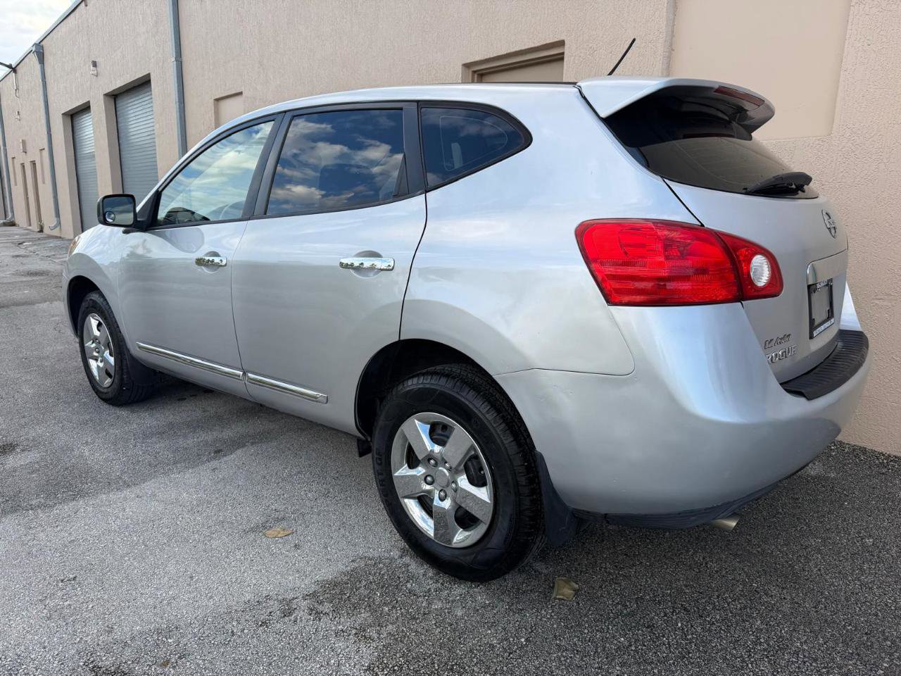 Used 2011 Nissan Rogue S image 14