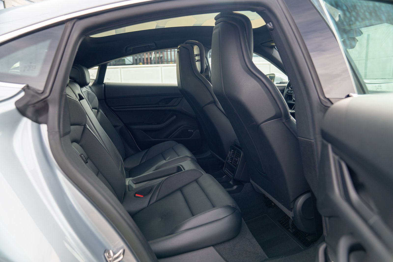 Certified 2024 Porsche Taycan 4S AWD/4WD image 22