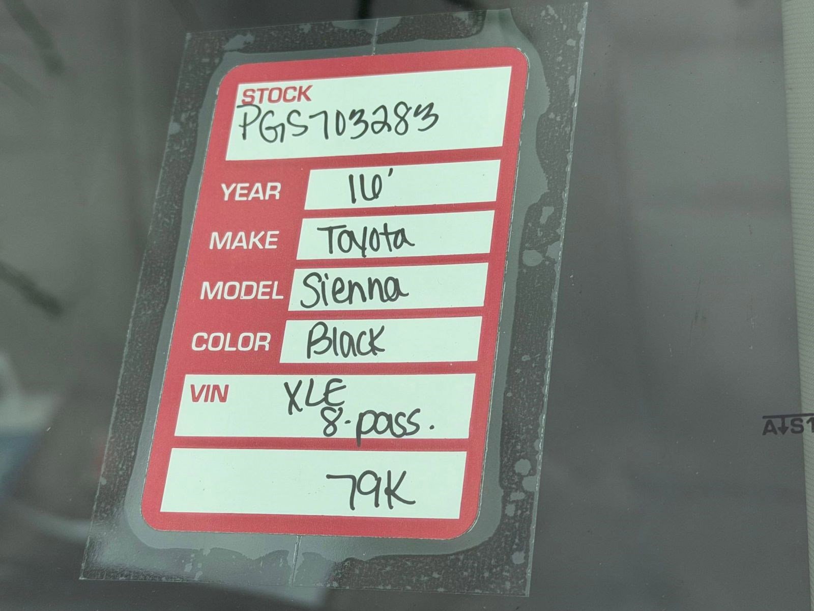 Used 2016 Toyota Sienna XLE image 13