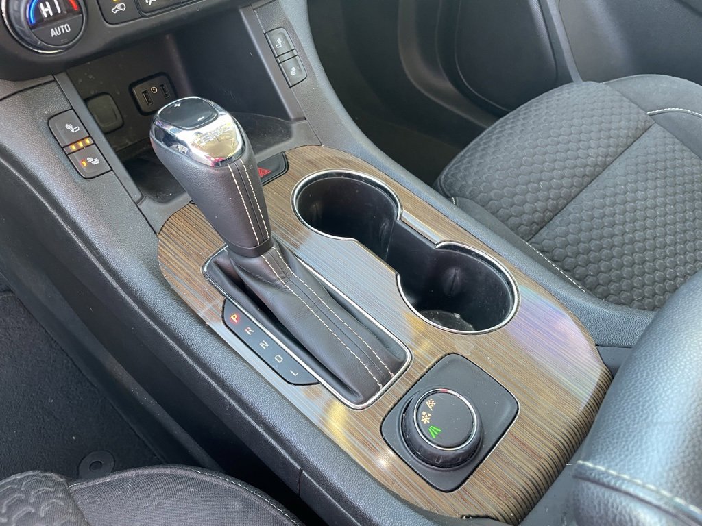 Used 2017 GMC Acadia SLE image 17