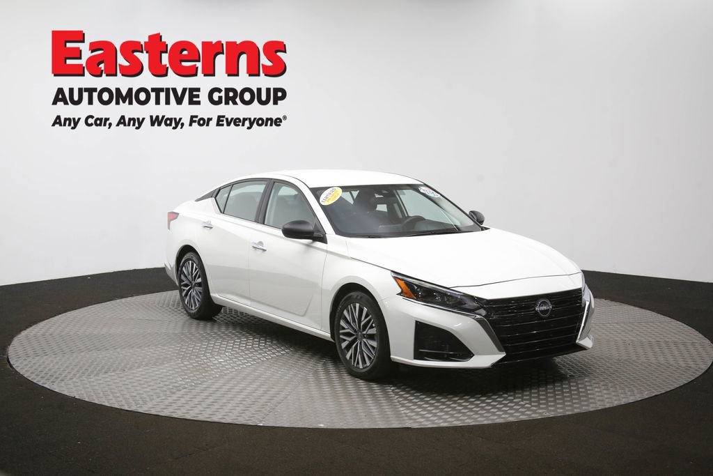 Used 2025 Nissan Altima 2.5 SV image 49