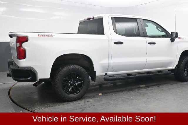 Used 2023 Chevrolet Silverado 1500 LT Trail Boss w/ Protection Package AWD/4WD image 8