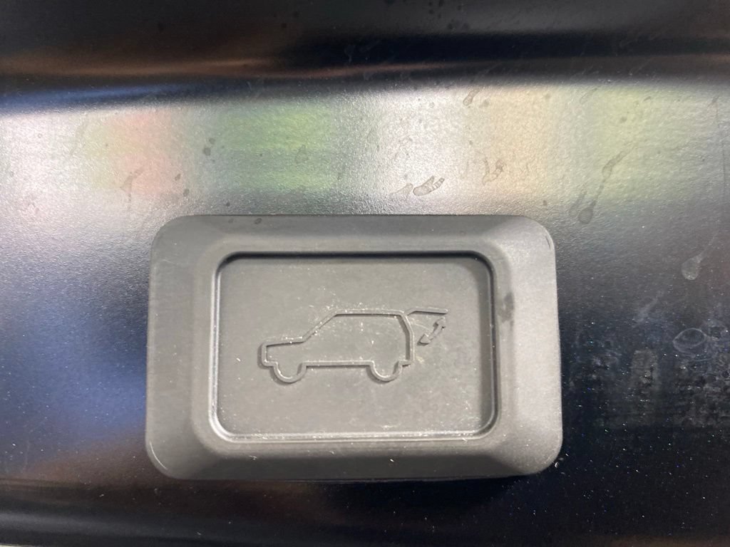 Used 2022 Toyota RAV4 XLE w/ Convenience Package AWD/4WD image 30