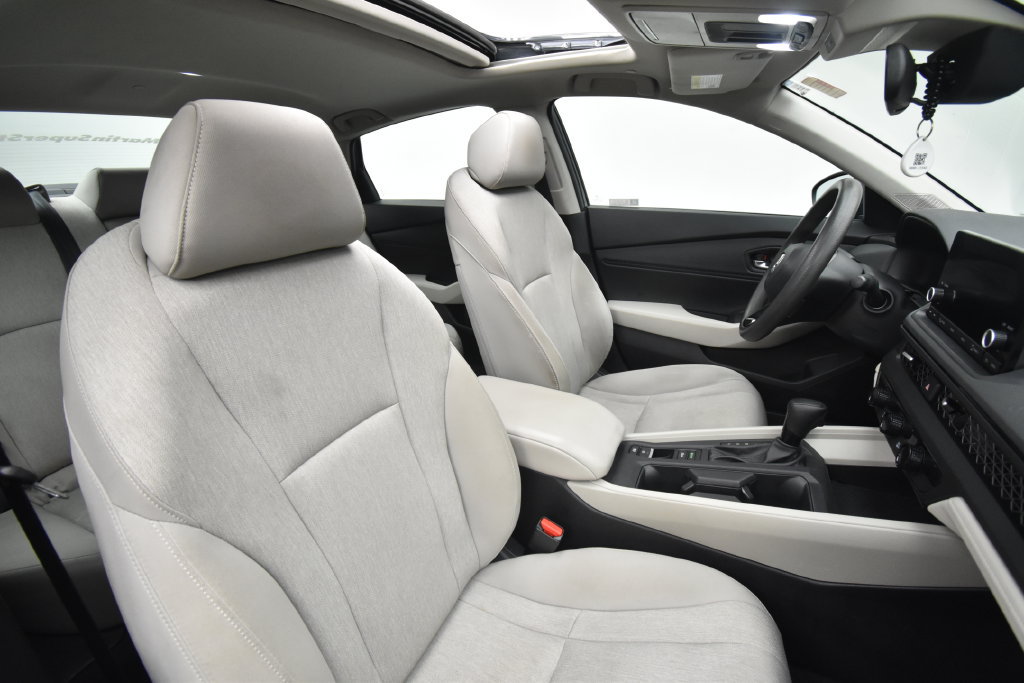 Used 2023 Honda Accord EX image 16