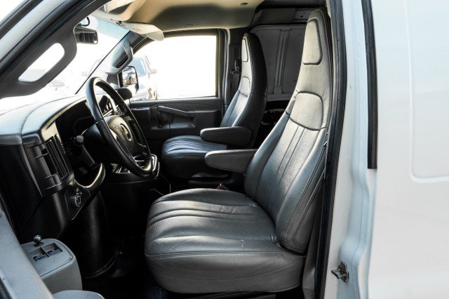 Used 2022 Chevrolet Express 2500 Extended w/ Driver Convenience Package RWD image 18