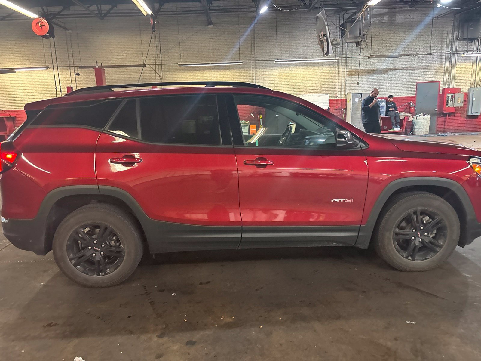 Used 2024 GMC Terrain AT4 w/ Infotainment Package II AWD/4WD image 8