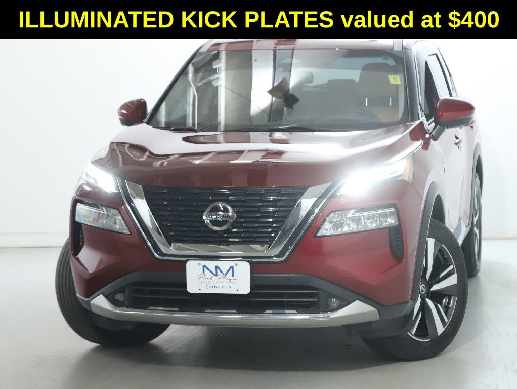 Used 2021 Nissan Rogue Platinum image 3