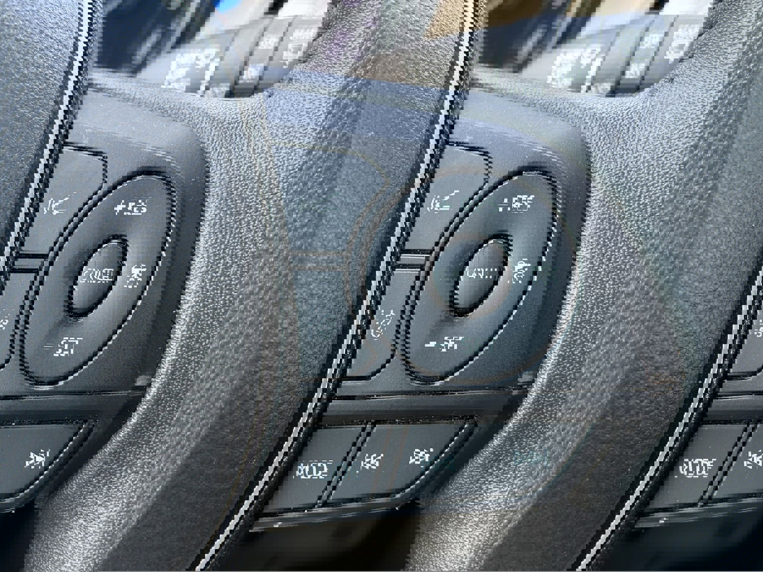 Used 2021 Toyota RAV4 XLE Premium image 16