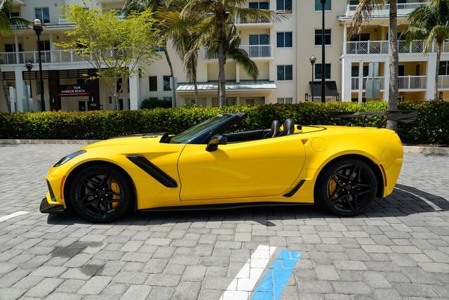 Used 2019 Chevrolet Corvette ZR1 RWD image 15