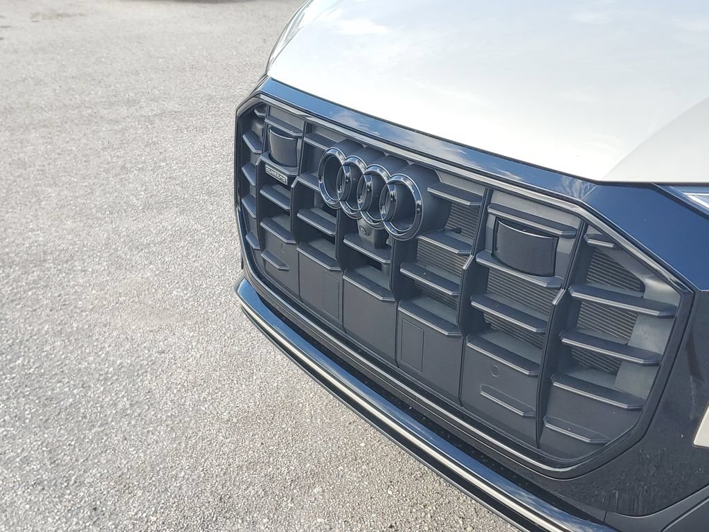 Used 2023 Audi Q8 Premium Plus w/ Premium Plus Package AWD/4WD image 11