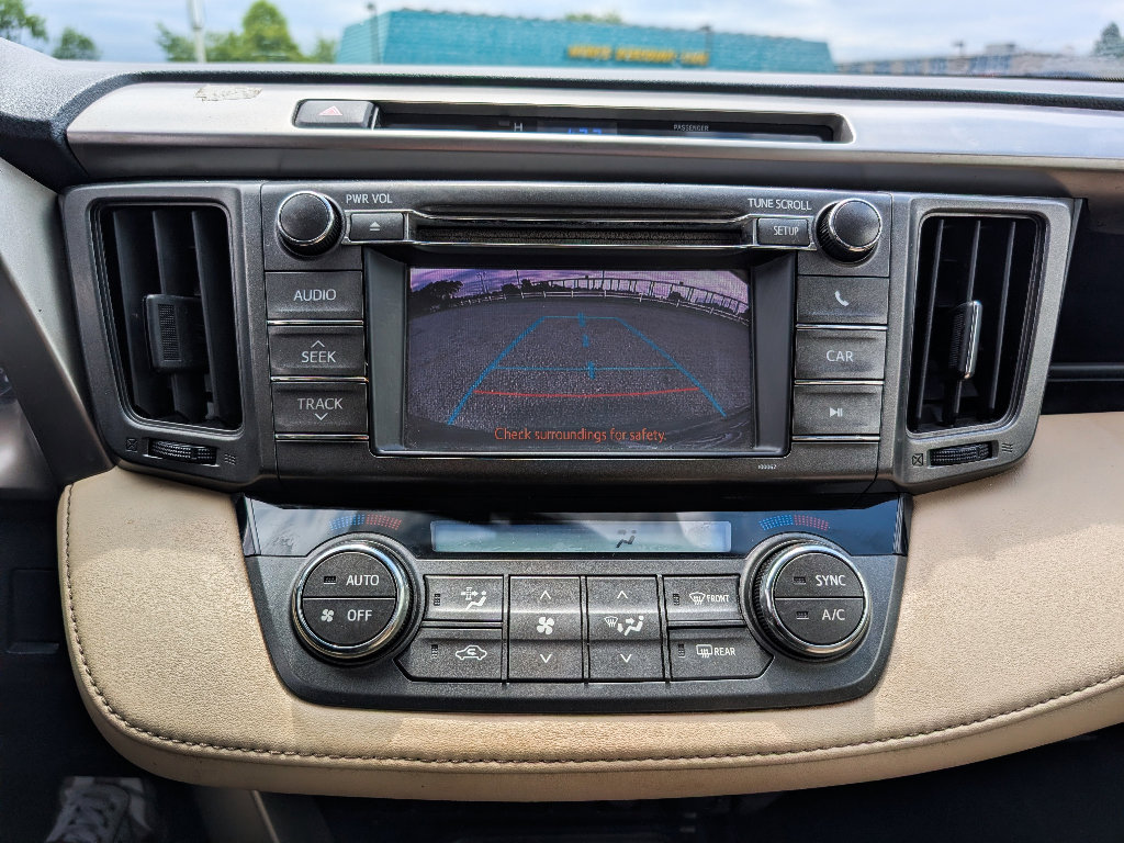 Used 2013 Toyota RAV4 XLE AWD/4WD image 27