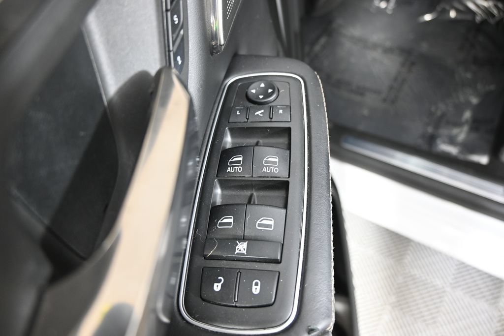 Used 2019 RAM 1500 Limited AWD/4WD image 19