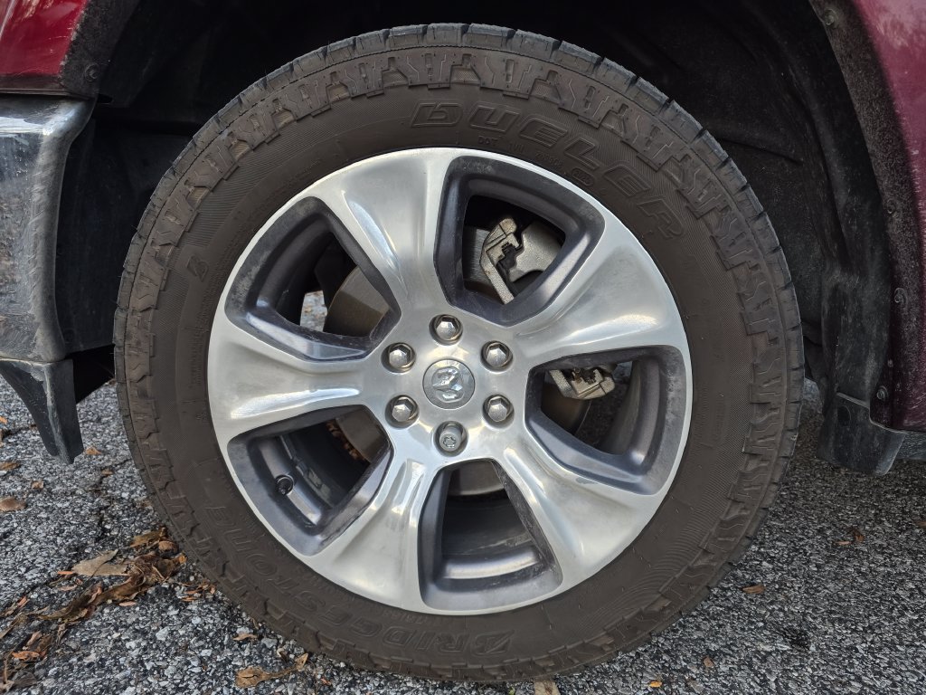Used 2020 RAM 1500 Laramie AWD/4WD image 18