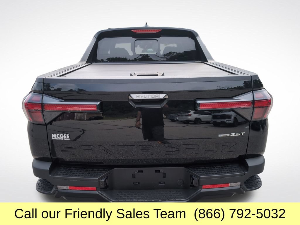 Used 2024 Hyundai Santa Cruz Night AWD/4WD image 5