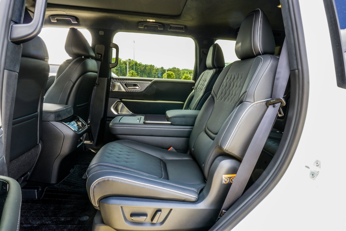 New 2027 INFINITI QX80 Autograph AWD/4WD image 37