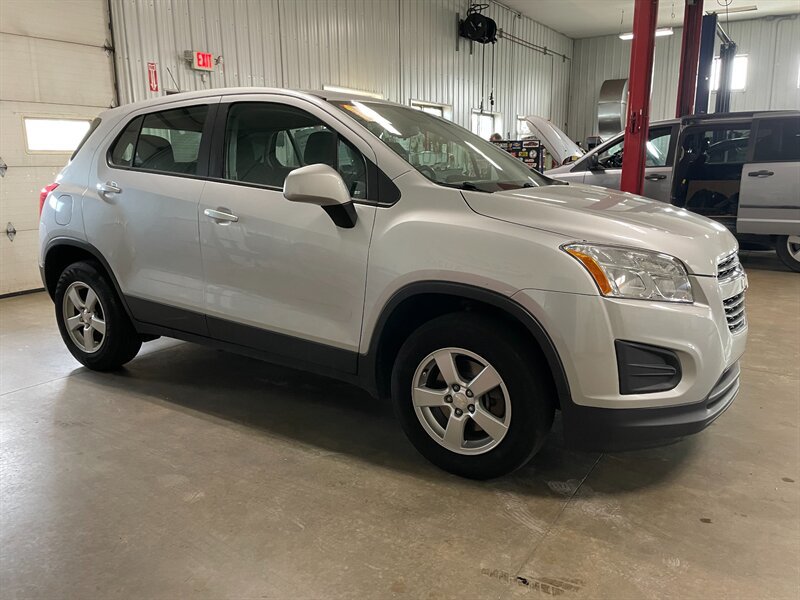Used 2016 Chevrolet Trax LS AWD/4WD image 5